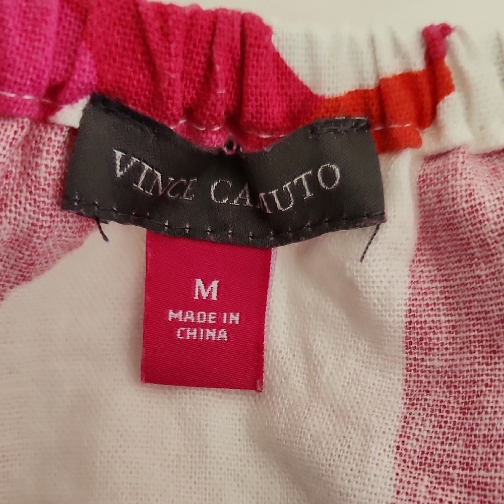 Vince Camuto Women's Printed Linen-Blend Off the Shoulder Tie Front Top - Picture 2 of 5